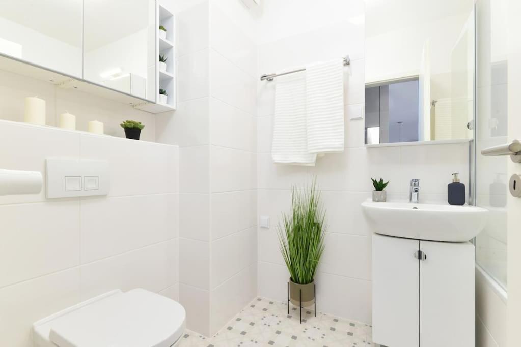 Laurel Bay Apartment Budapest Luaran gambar