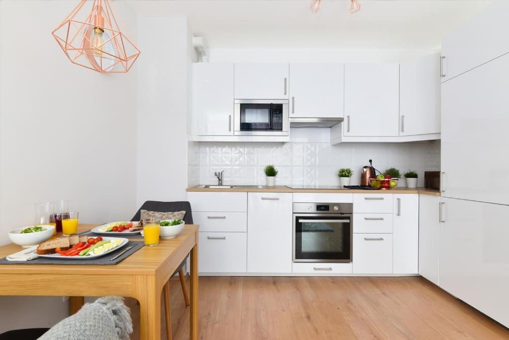 Laurel Bay Apartment Budapest Luaran gambar